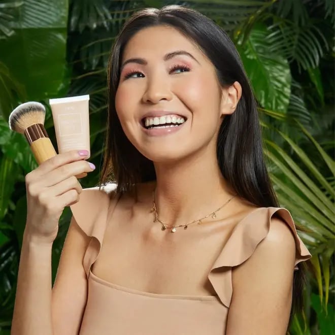 🔥Last Day Discount 49% Off --The Tarte BufferTM Brush - Fluffy, Dome Foundation Brush🖌️