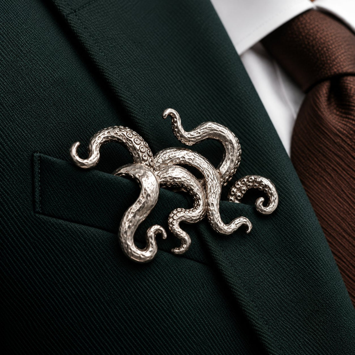 ✨ Luxury Sculpted Animal Brooch – Premium Statement Piece for Suits & Blazers