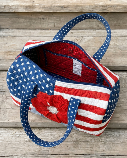🇺🇸✨ Patriotic American Flag Quilted Travel Bag
